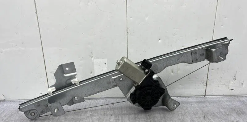 Mecanisme  moteur lève-glace avant droit DACIA SANDERO 1 occasion