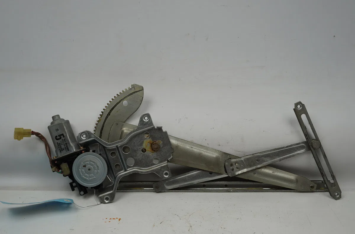 Mecanisme  moteur lève-glace avant droit Daihatsu TERIOS (J1_) 1.3 4wd (j102) (2000-2005) occasion