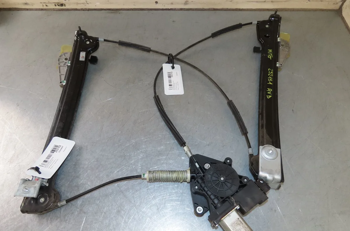 Mecanisme moteur lève-glace avant droit Fiat 500 (312_) 0.9 (312axg1a, 312.axg11) (2010) occasion