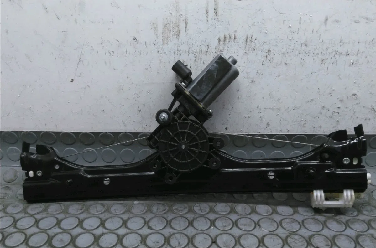 Mecanisme moteur lève-glace avant droit Fiat 500 (312_) 1.3 d multijet (312axe1a) (2009) occasion