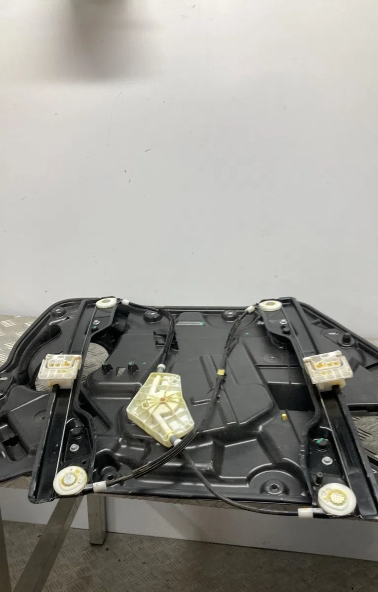 Mecanisme  moteur lève-glace avant droit FIAT FREEMONT occasion