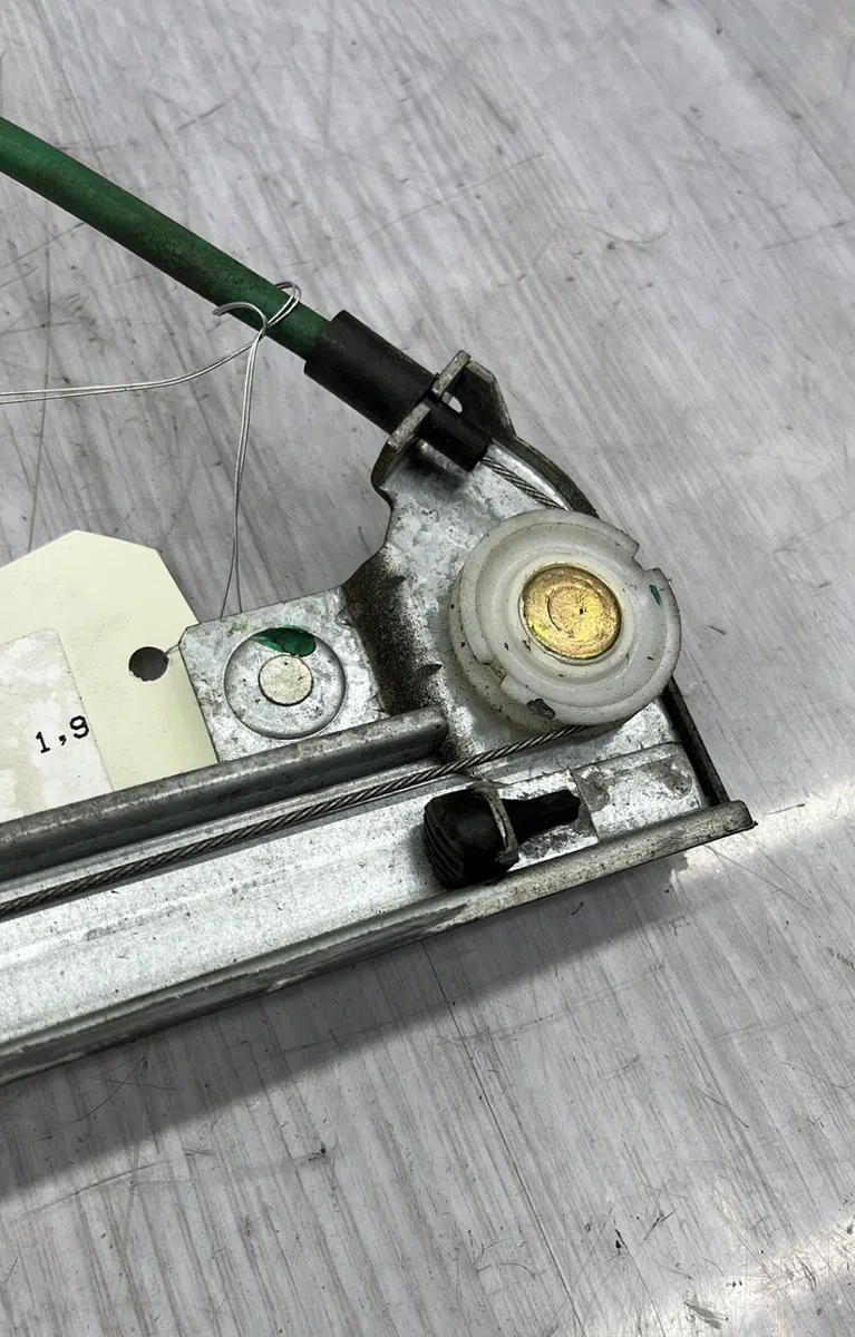 Mecanisme  moteur lève-glace avant droit FIAT MULTIPLA PHASE 1 occasion