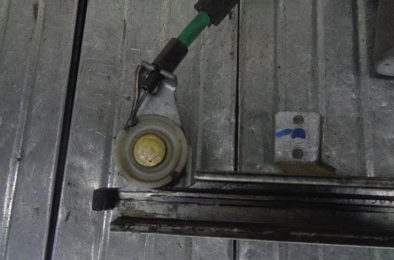 Mecanisme  moteur lève-glace avant droit FIAT MULTIPLA PHASE 2 occasion