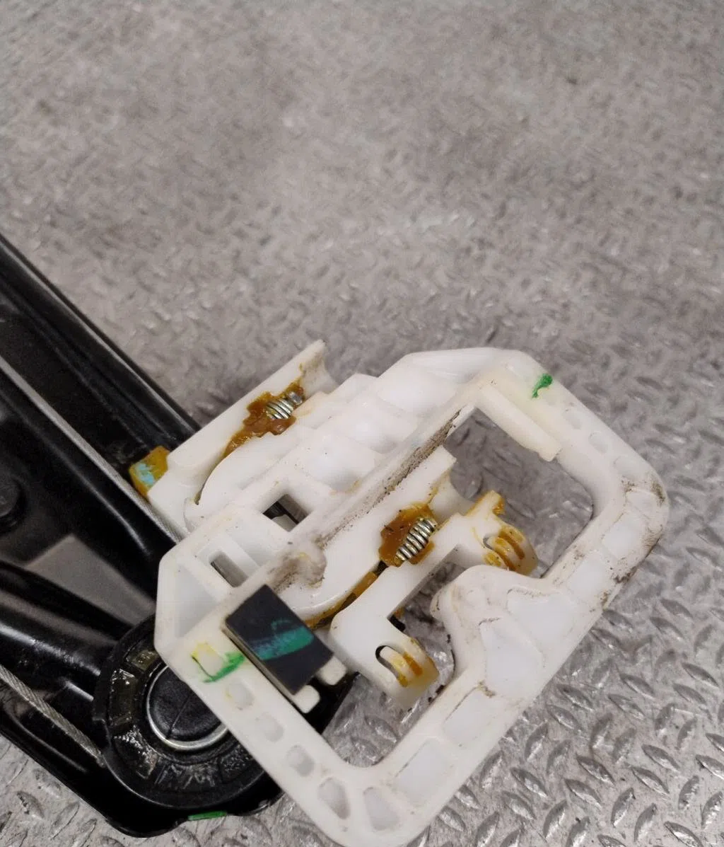 Mecanisme  moteur lève-glace avant droit Fiat PANDA (312_, 319_) 1.2 (312pxa1a) (2012) occasion