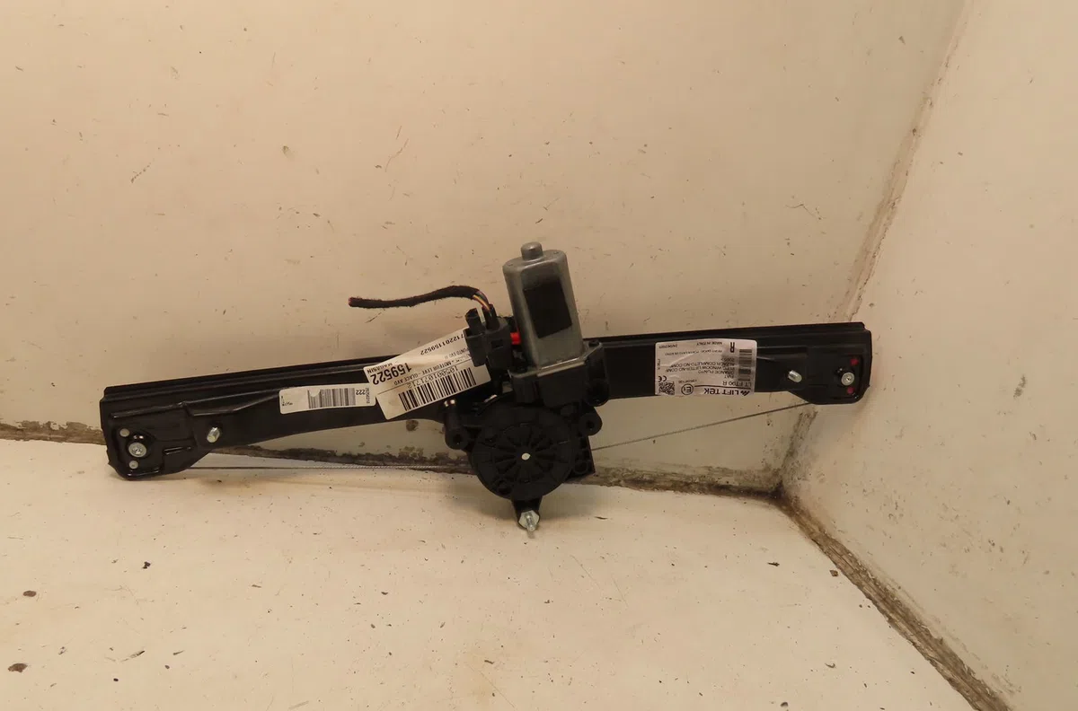 Mecanisme  moteur lève-glace avant droit Fiat PUNTO EVO (199_) 1.3 d multijet (199axc1a, 199bxc1a, 199axt1a, 199bxt1a) (