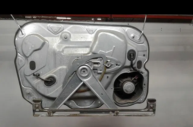 Mecanisme moteur lève-glace avant droit Ford C-MAX (DM2) 1.6 tdci (2007-2010) 5 portes occasion