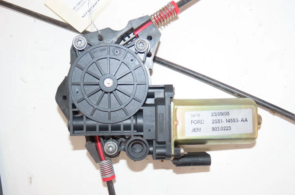 Mecanisme  moteur lève-glace avant droit Ford FIESTA V (JH_, JD_) 1.6 tdci (2004-2008) occasion