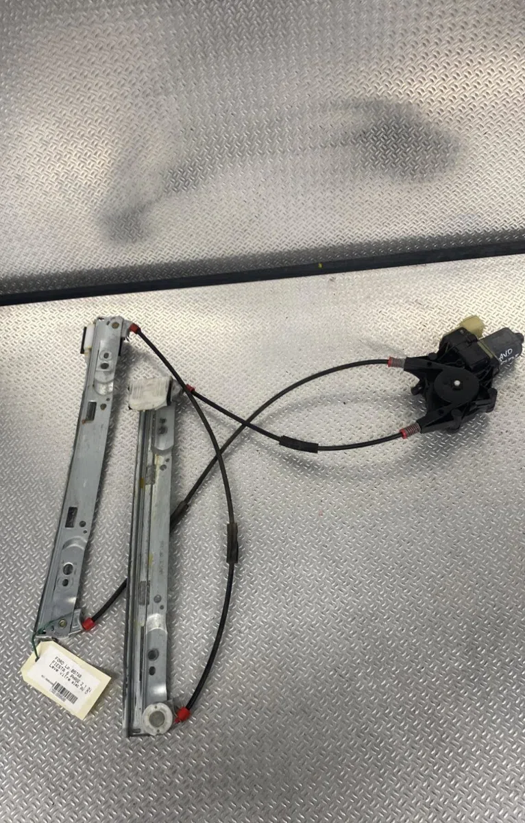 Mecanisme moteur lève-glace avant droit Ford FIESTA VI (CB1, CCN) 1.0 (2013-2017) occasion