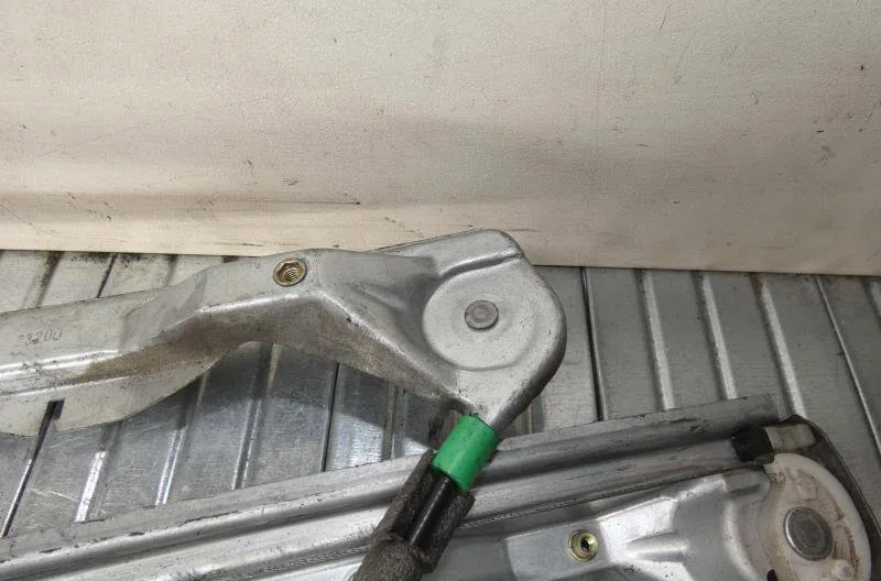 Mecanisme  moteur lève-glace avant droit FORD FOCUS 1 occasion