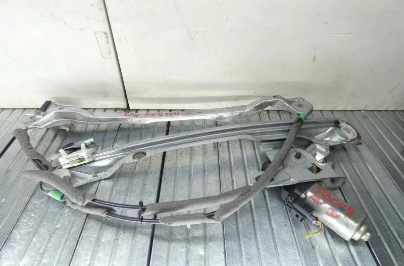 Mecanisme  moteur lève-glace avant droit FORD FOCUS 1 occasion