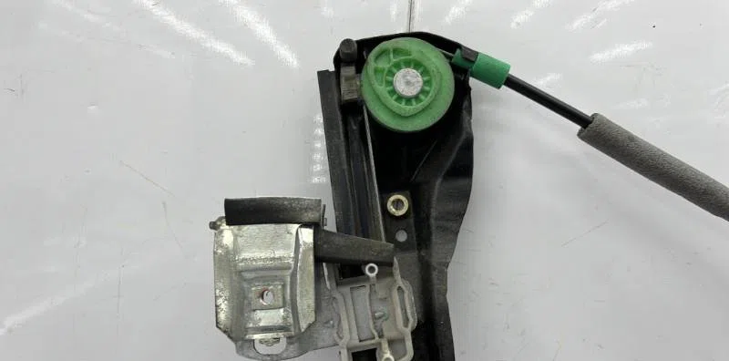 Mecanisme  moteur lève-glace avant droit FORD FOCUS 1 occasion