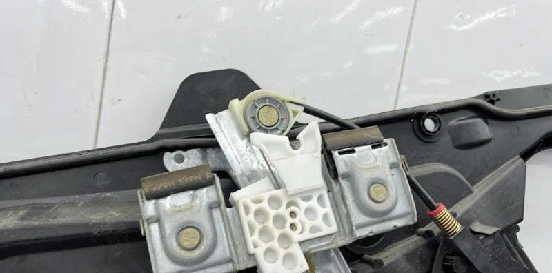 Mecanisme  moteur lève-glace avant droit FORD FUSION PHASE 1 occasion