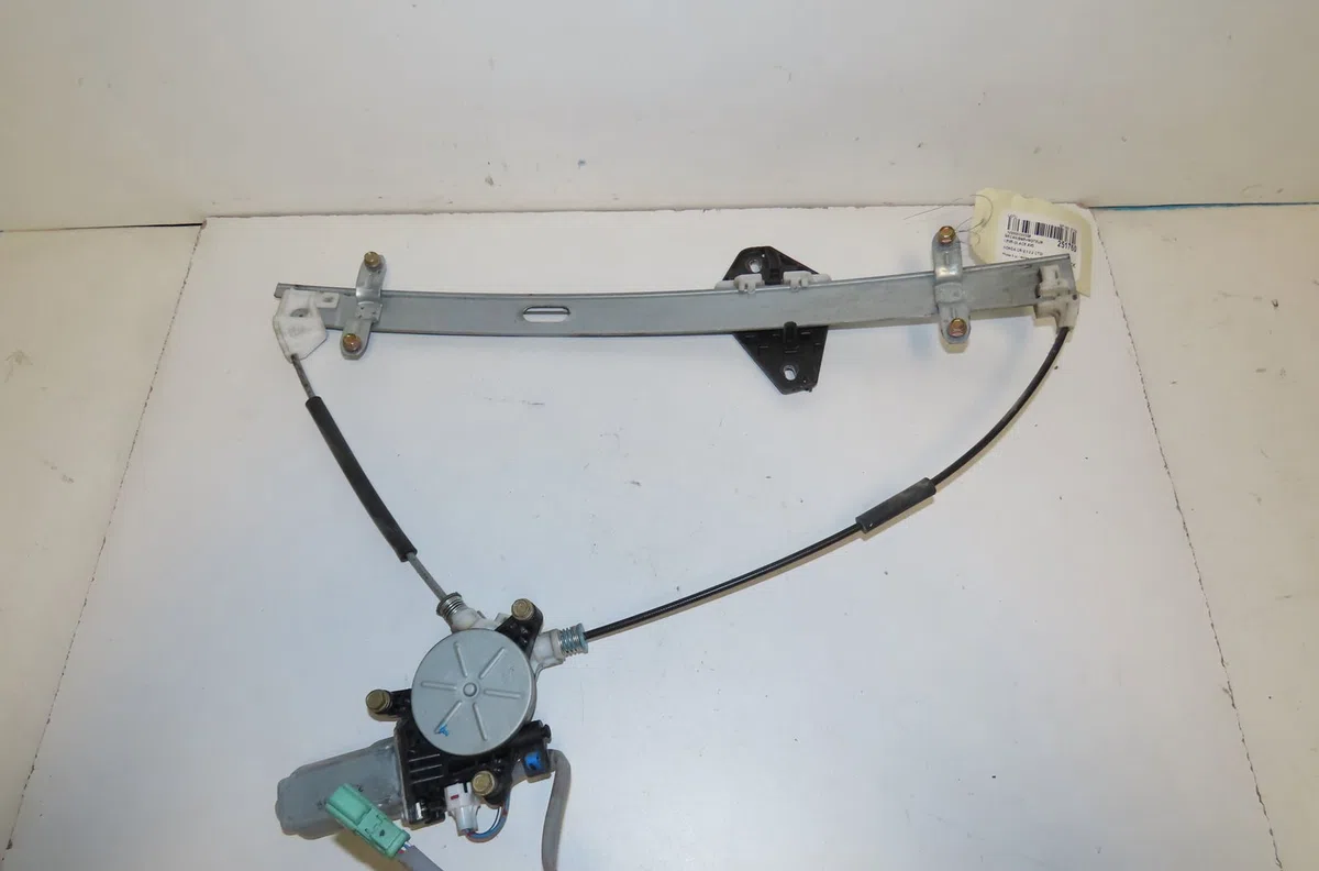 Mecanisme moteur lève-glace avant droit Honda CR-V II (RD_) 2.2 ctdi (rd9) (2005-2006) occasion