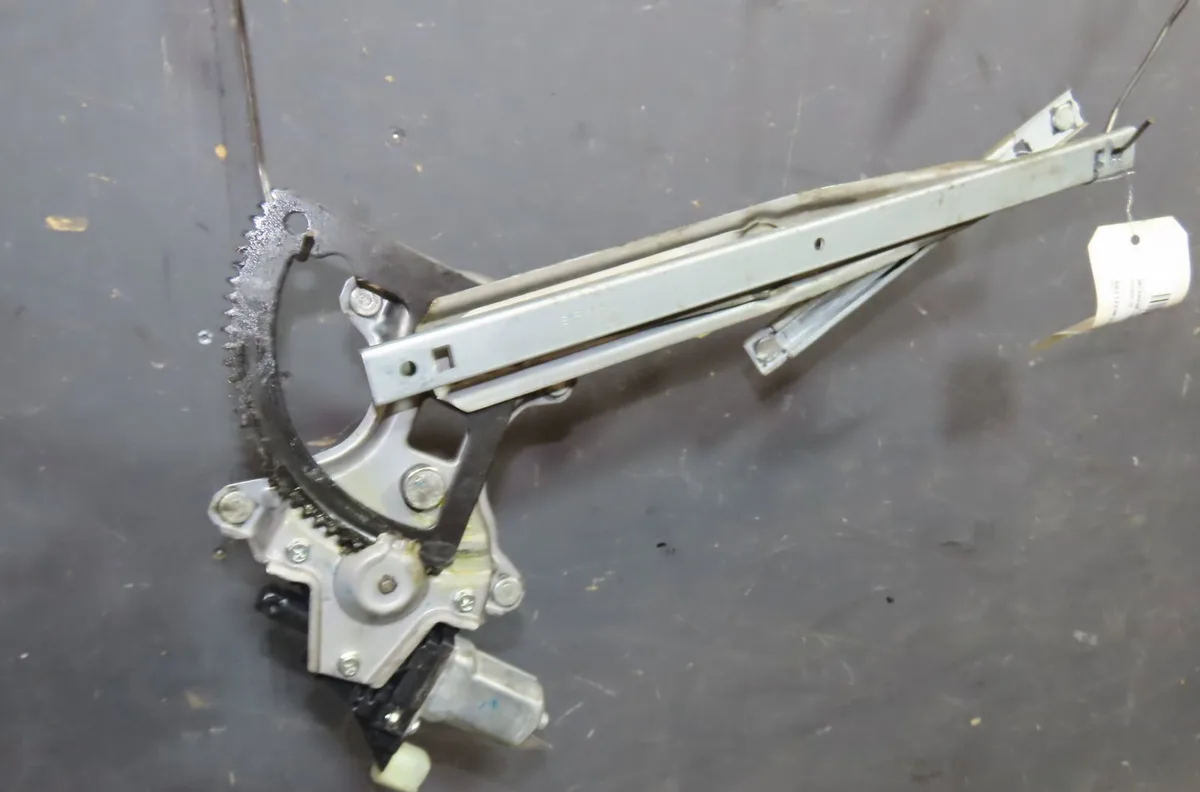 Mecanisme  moteur lève-glace avant droit Hyundai I20 I (PB, PBT) 1.4 crdi (2008-2015) occasion