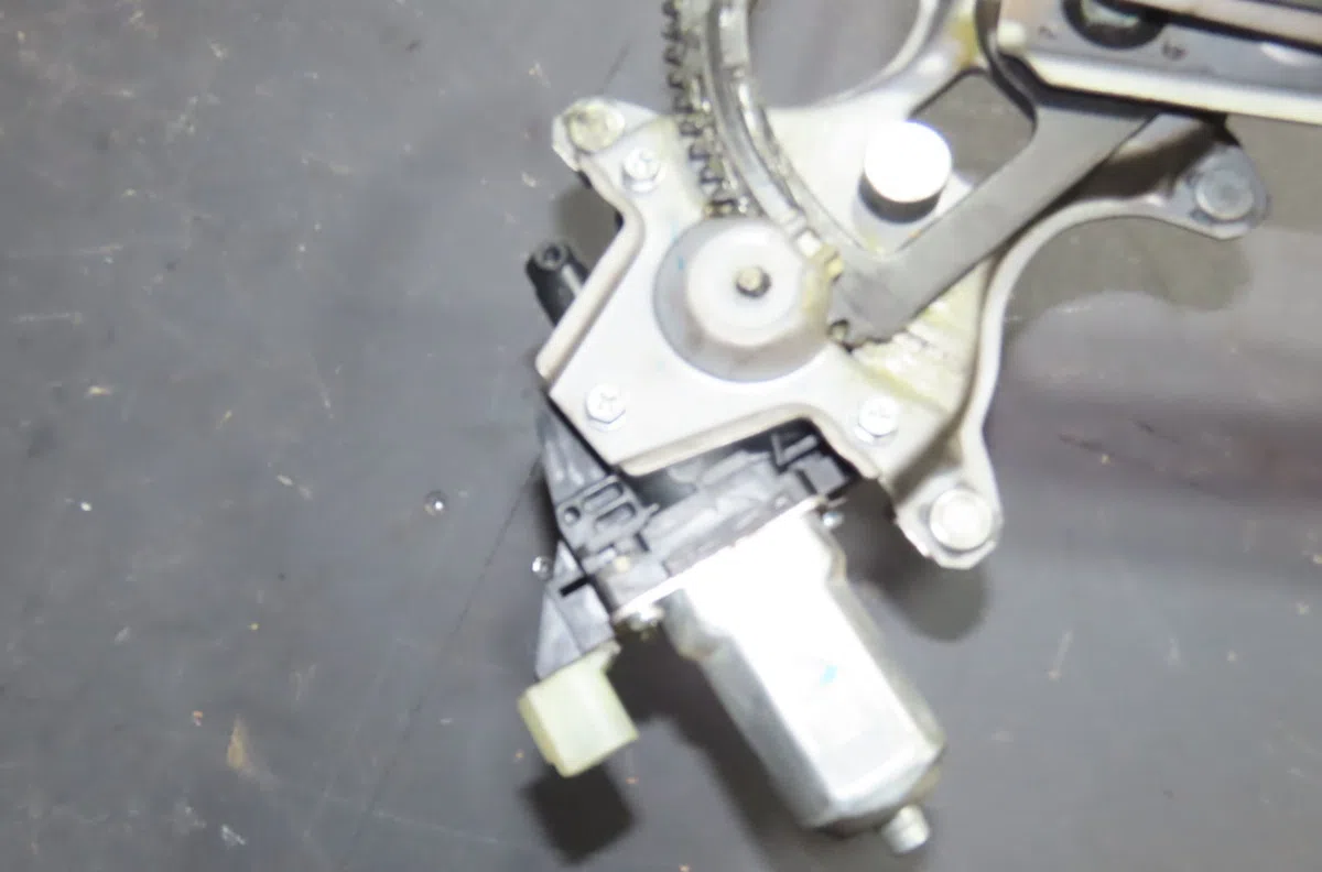 Mecanisme  moteur lève-glace avant droit Hyundai I20 I (PB, PBT) 1.4 crdi (2008-2015) occasion