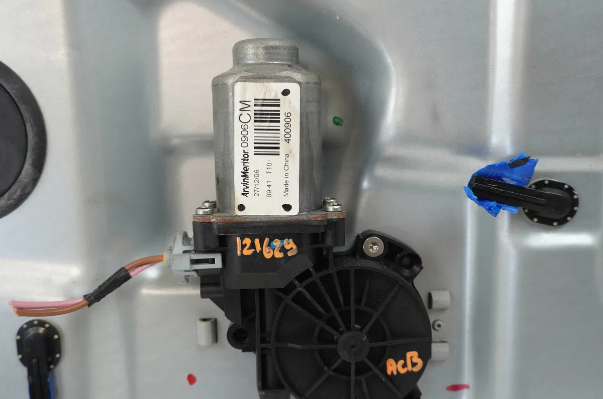 Mecanisme  moteur lève-glace avant droit Hyundai SANTA FÉ II (CM) 2.2 crdi 4x4 (2006-2009) occasion