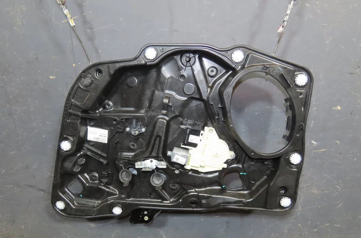 Mecanisme  moteur lève-glace avant droit Jeep RENEGADE SUV (BU, B1, BV) 1.0 gse t3 (2018) occasion
