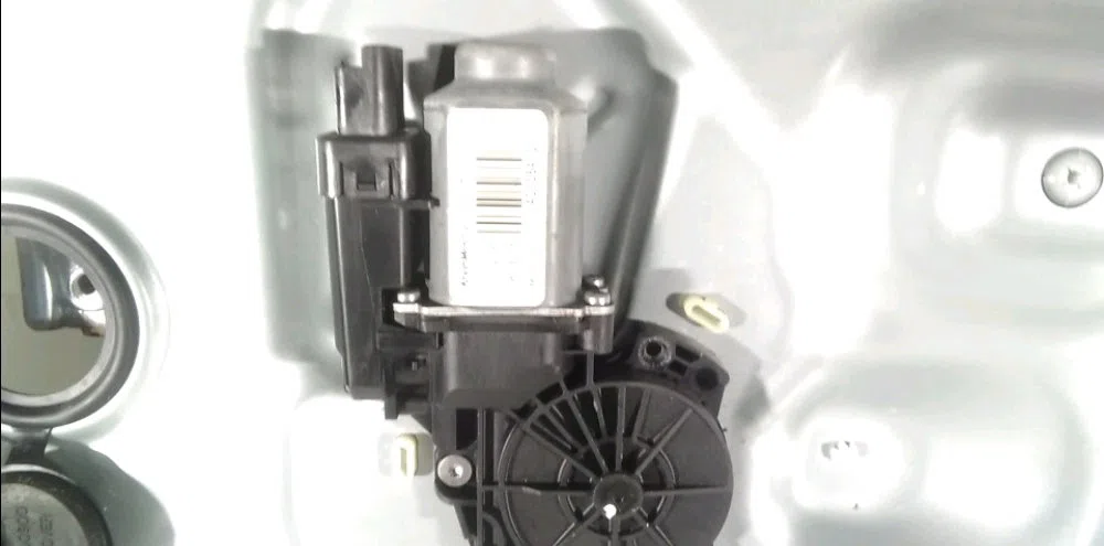 Mecanisme  moteur lève-glace avant droit Kia CEE'D 3-5 portes (ED) 1.6 crdi 90 (2006-2012) occasion