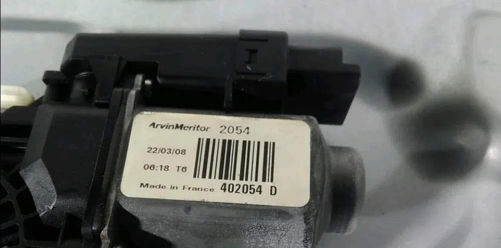 Mecanisme  moteur lève-glace avant droit Kia CEE'D 3-5 portes (ED) 1.6 crdi 90 (2006-2012) occasion