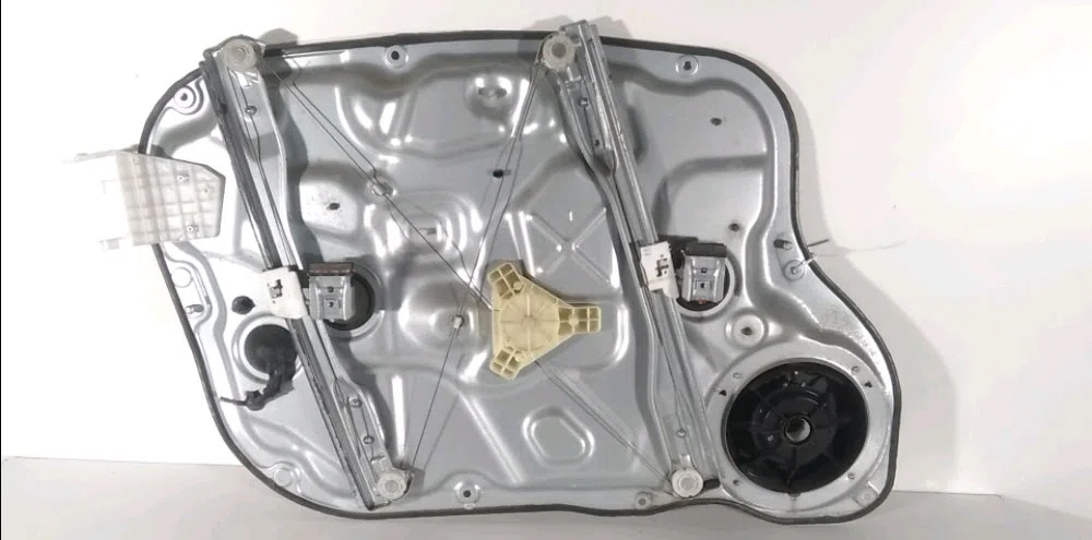 Mecanisme  moteur lève-glace avant droit Kia CEE'D 3-5 portes (ED) 1.6 crdi 90 (2006-2012) occasion