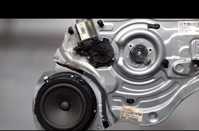 Mecanisme  moteur lève-glace avant droit Kia SPORTAGE III (SL) 1.7 crdi (2010) occasion