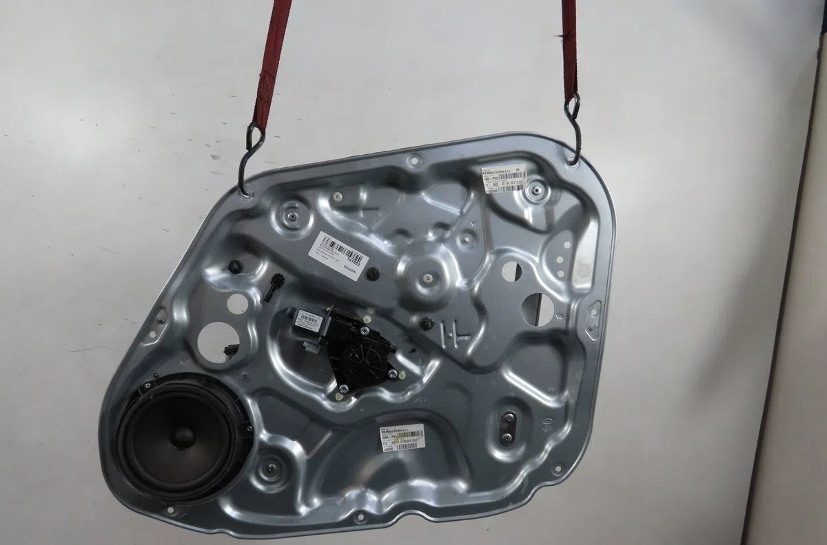 Mecanisme moteur lève-glace avant droit Kia VENGA (YN) 1.6 cvvt (2010) occasion