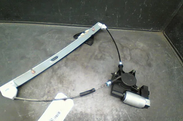 Mecanisme + moteur lève-glace avant droit MAZDA 3 2004 occasion
