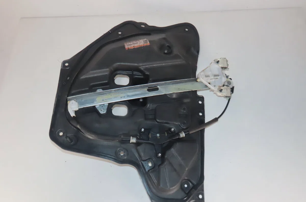 Mecanisme  moteur lève-glace avant droit Mazda 3 A trois volumes (BM_, BN_) 2.2 d (2013-2019) occasion