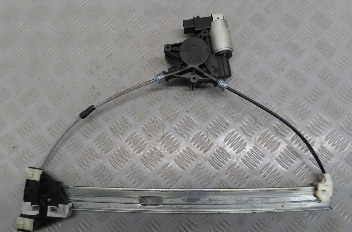 Mecanisme moteur lève-glace avant droit Mazda 6 Hatchback (GG) 2.0 (gges) (2002-2007) occasion