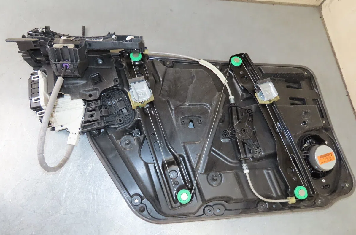 Mecanisme  moteur lève-glace avant droit Mercedes-benz CLASSE A (W176) A 180 (176.042) (2012-2018) occasion