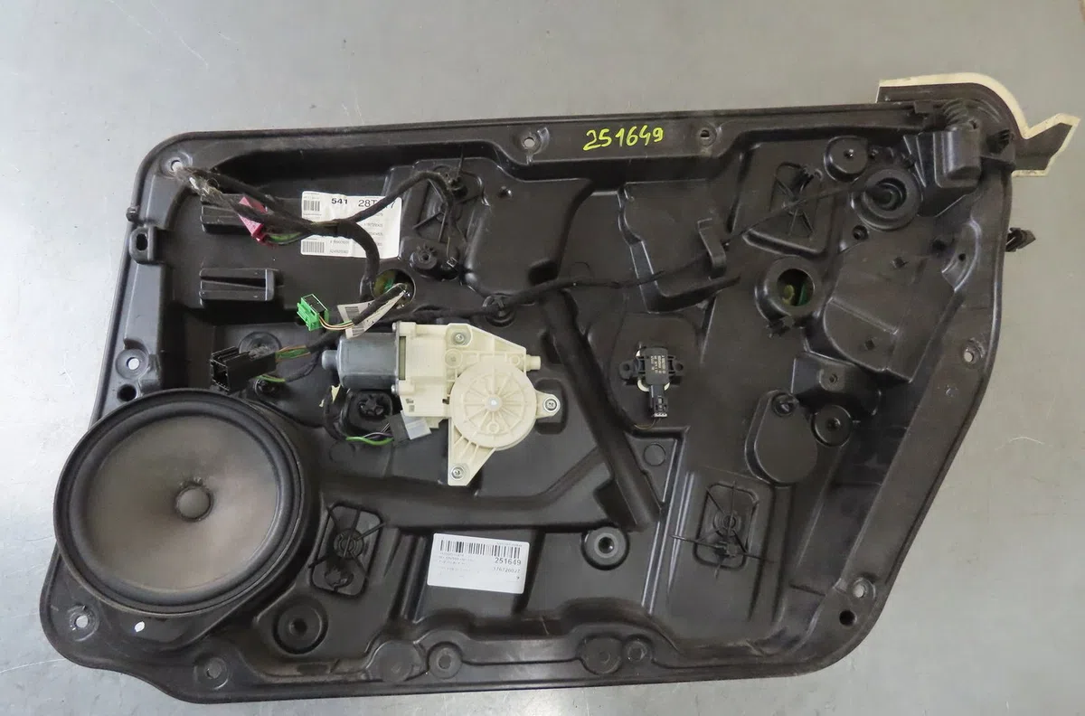 Mecanisme moteur lève-glace avant droit Mercedes-benz CLASSE A (W176) A 180 cdi (176.000) (2012-2014) occasion
