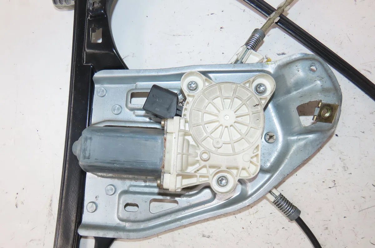 Mecanisme  moteur lève-glace avant droit Mercedes-benz CLASSE C Coupe Sport (CL203) C 200 cdi (203.707) (2003-2008) occa