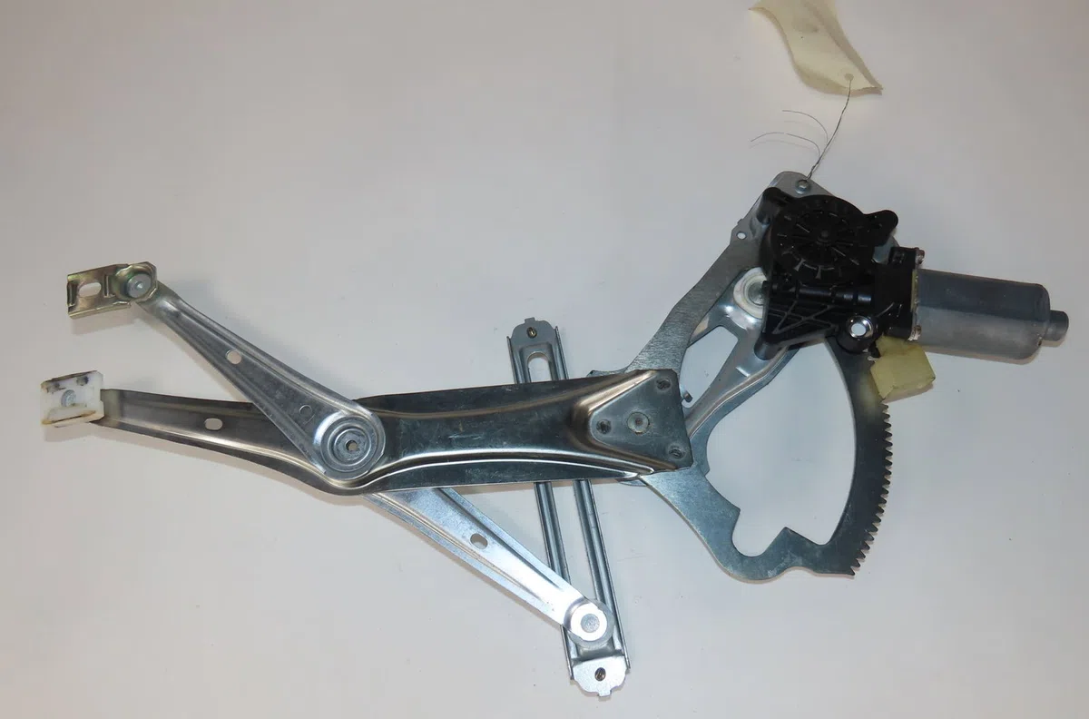 Mecanisme moteur lève-glace avant droit Mercedes-benz CLK (C208) Clk 200 (208.335) (1997-2002) occasion