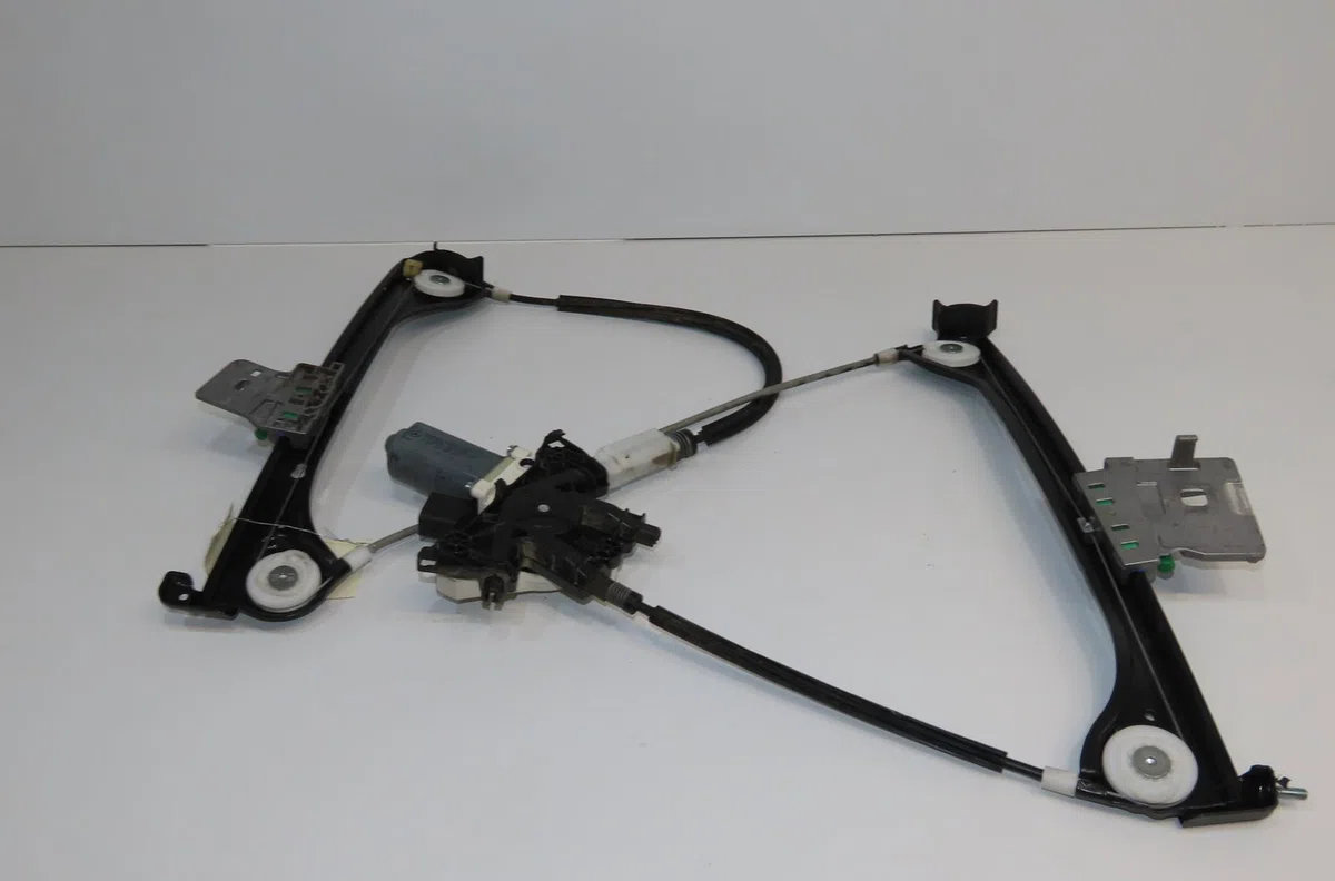 Mecanisme  moteur lève-glace avant droit Mercedes-benz SLK (R172) 200 (172.448) (2011) 2 portes occasion