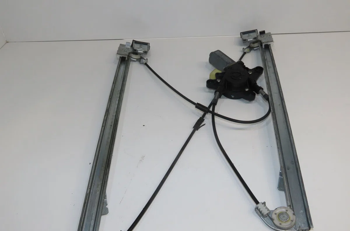 Mecanisme  moteur lève-glace avant droit Mercedes-benz VITO - MIXTO Camionnette (W639) 109 cdi (639.601, 639.603, 639.60