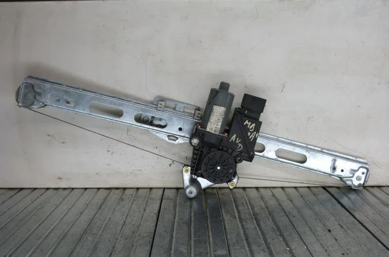 Mecanisme moteur lève-glace avant droit MERCEDES CLASSE A 168 PHASE 1 occasion