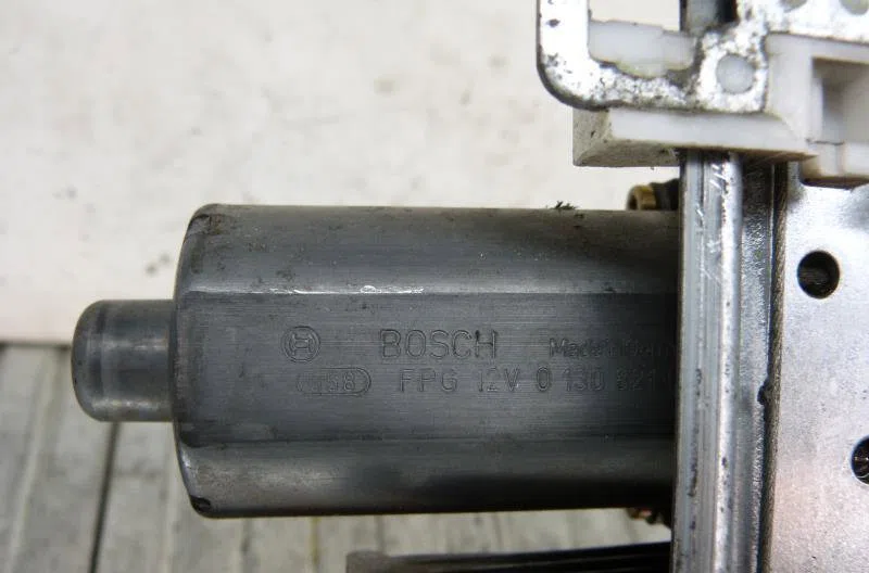 Mecanisme  moteur lève-glace avant droit MERCEDES CLASSE A 168 PHASE 1 occasion