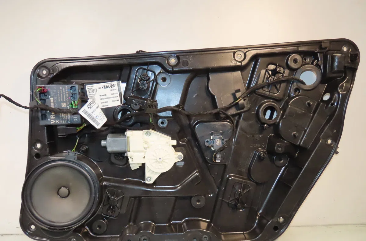 Mecanisme + moteur lève-glace avant droit MERCEDES CLASSE A 2014 occasion