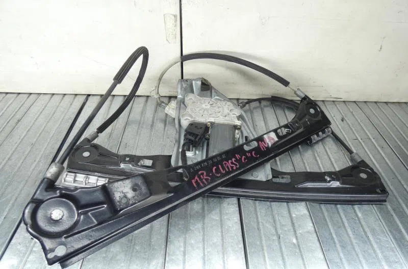 Mecanisme  moteur lève-glace avant droit MERCEDES CLASSE C 203 COUPE SPORT PHASE 1 occasion