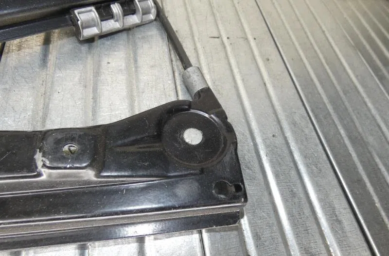 Mecanisme  moteur lève-glace avant droit MERCEDES CLASSE C 203 COUPE SPORT PHASE 1 occasion