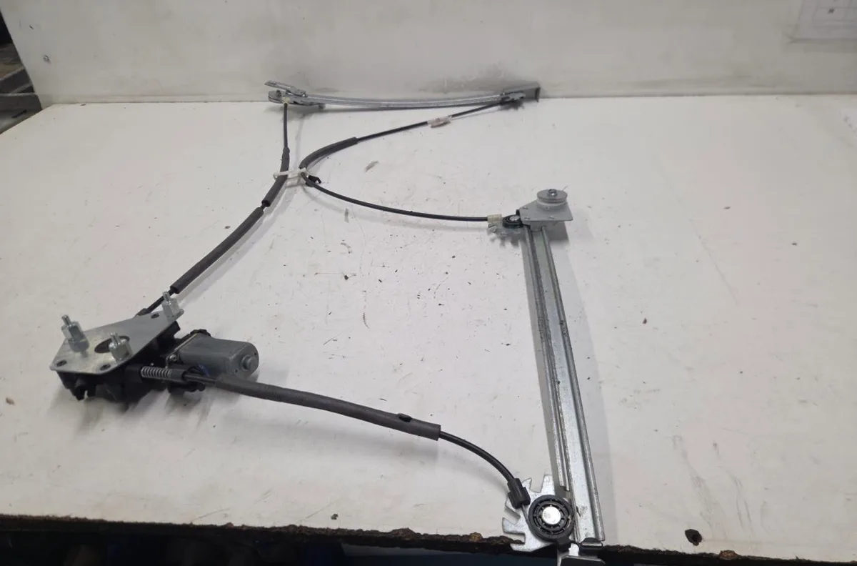 Mecanisme moteur lève-glace avant droit MINI MINI 1 R50-R53 PHASE 1 occasion