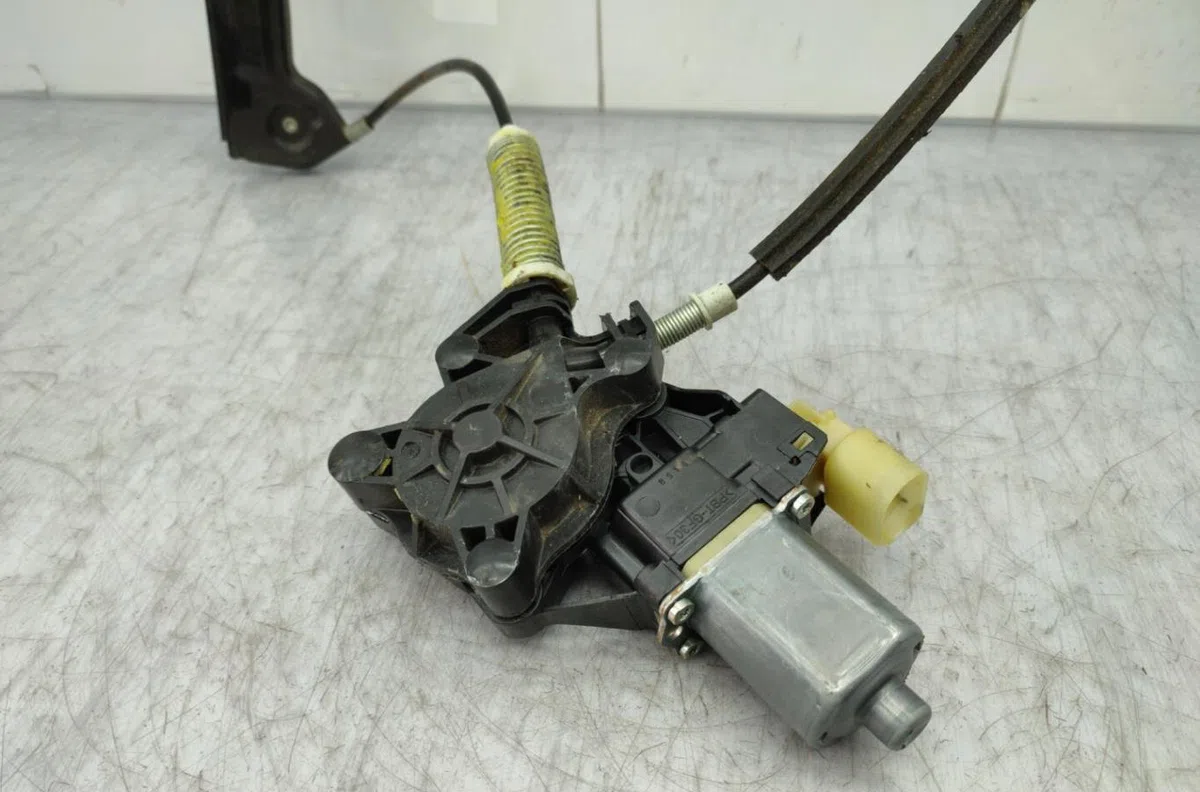 Mecanisme  moteur lève-glace avant droit MINI MINI 2 R56 PHASE 2 occasion