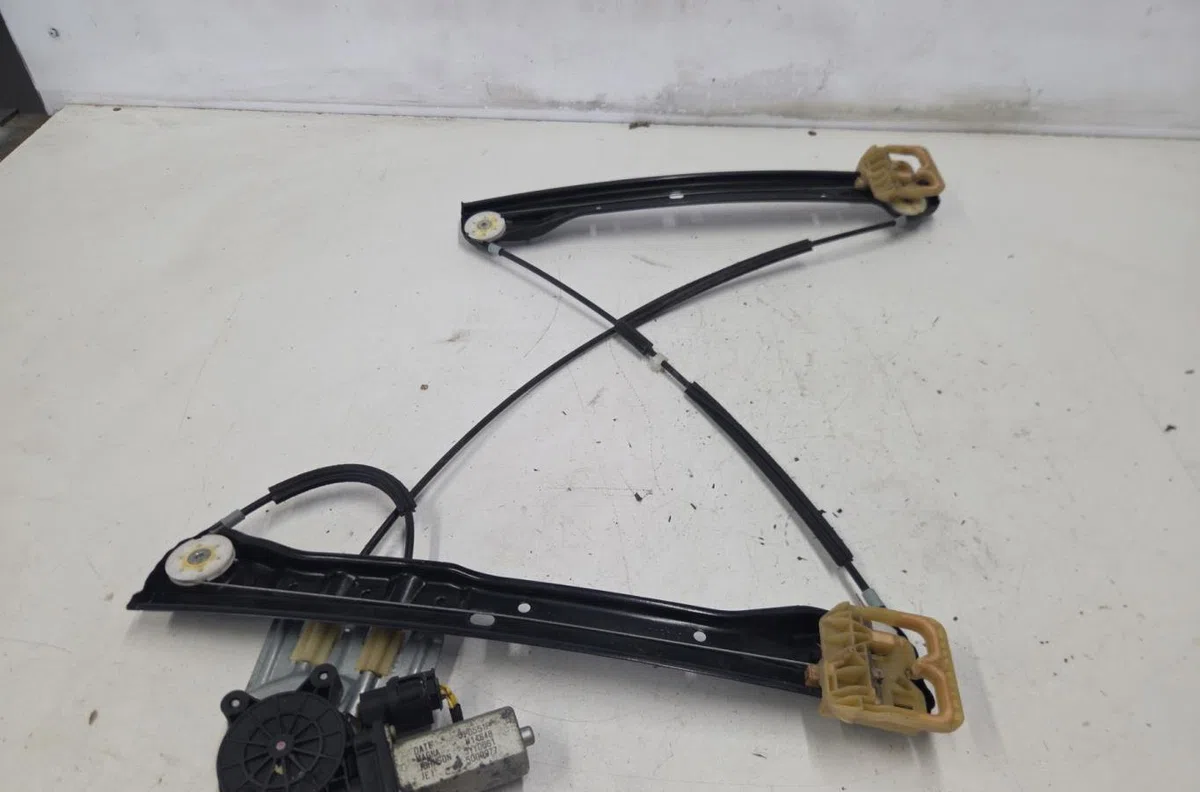 Mecanisme  moteur lève-glace avant droit MINI MINI 2 R61 PACEMAN COUPE occasion