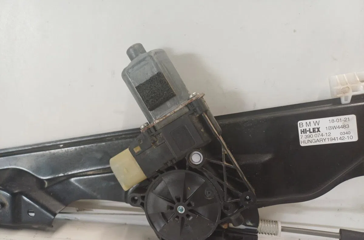 Mecanisme  moteur lève-glace avant droit MINI MINI 3 F60 COUNTRYMAN PHASE 2 BREAK occasion