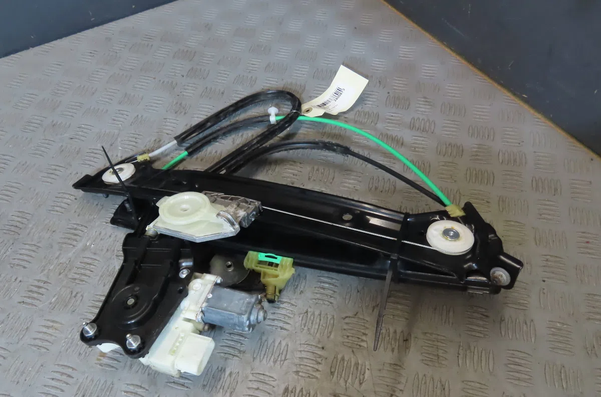 Mecanisme moteur lève-glace avant droit Mini MINI (F56) One d (2014) occasion