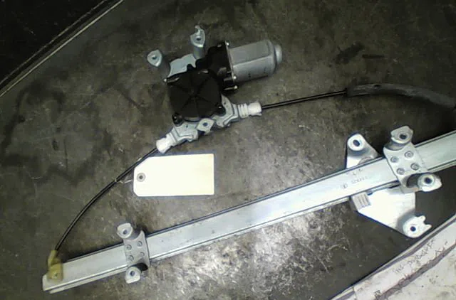 Mecanisme + moteur lève-glace avant droit NISSAN ALMERA 2004 occasion