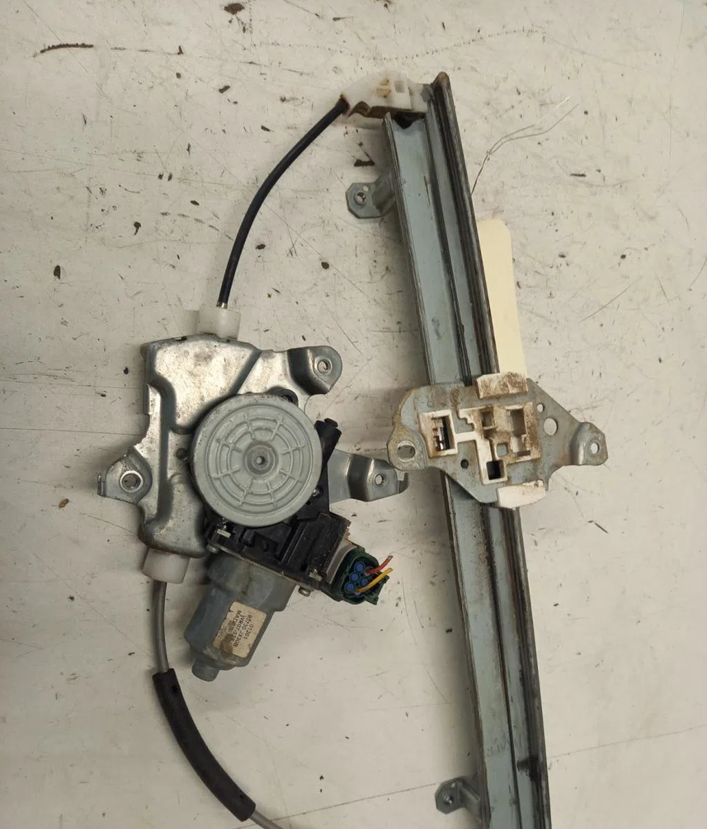 Mecanisme  moteur lève-glace avant droit NISSAN JUKE 1 PHASE 1 occasion