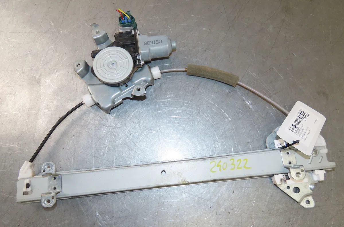 Mecanisme moteur lève-glace avant droit Nissan JUKE (F15) 1.2 dig-t (2014) occasion