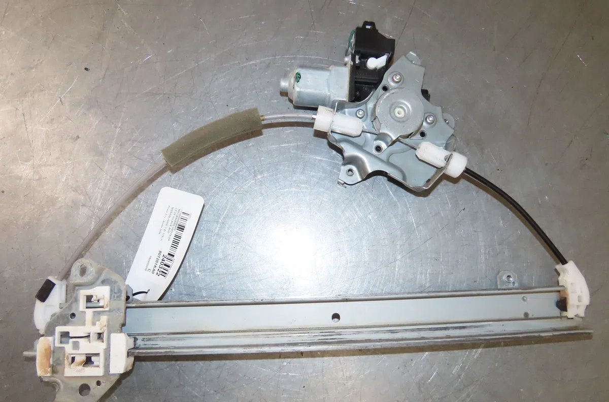 Mecanisme  moteur lève-glace avant droit Nissan JUKE (F15) 1.2 dig-t (2014) occasion