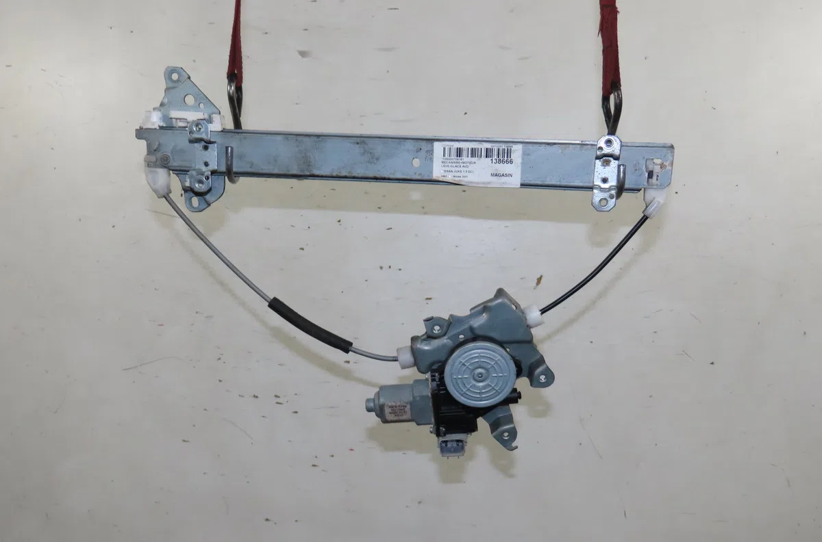 Mecanisme moteur lève-glace avant droit Nissan JUKE (F15) 1.5 dci (2010) 5 portes occasion